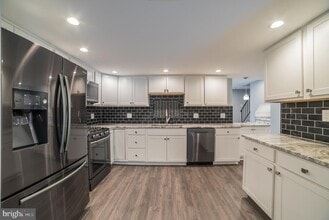 1754 Woodridge Ct in Crofton, MD - Building Photo - Building Photo
