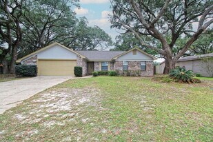 7859 Bay Meadows Dr in Pensacola, FL - Building Photo