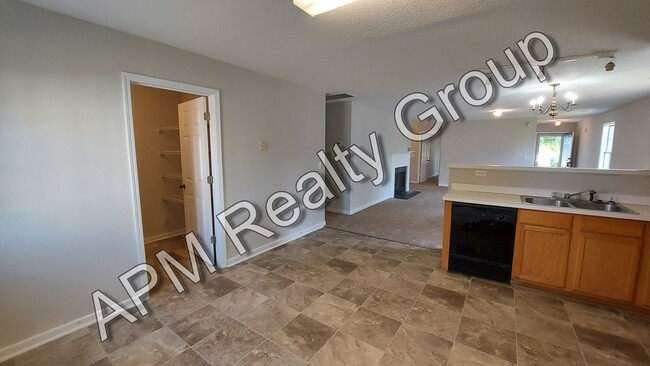 303 Castle Ridge Dr in Columbia, SC - Building Photo - Building Photo