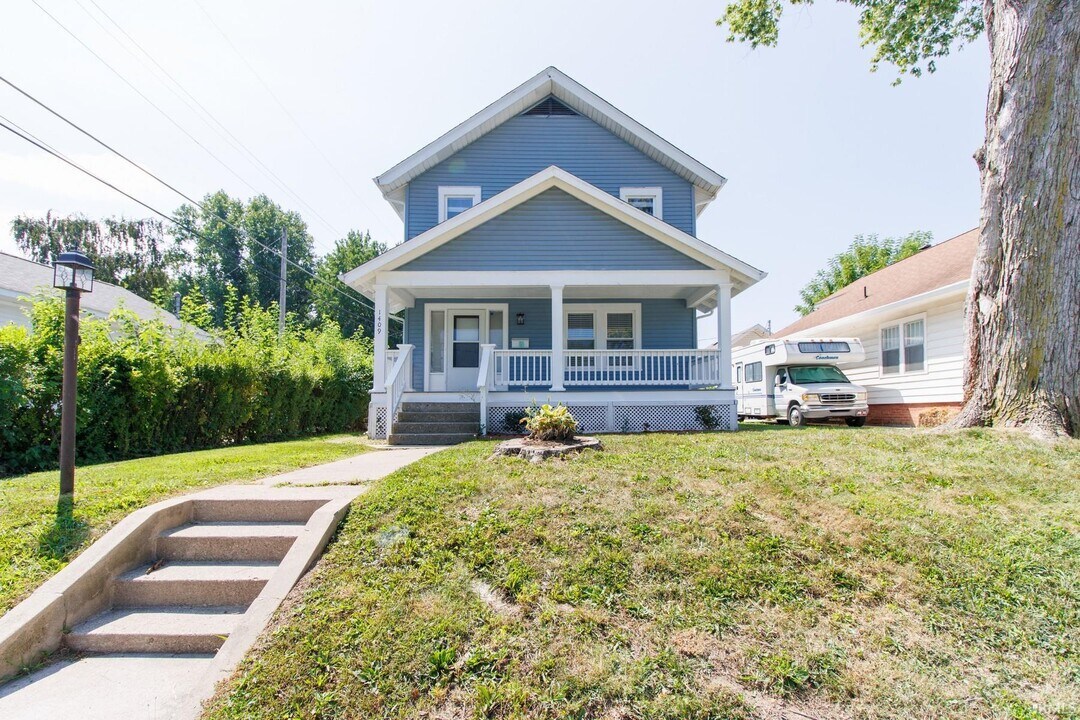 1409 W Superior St in Kokomo, IN - Building Photo