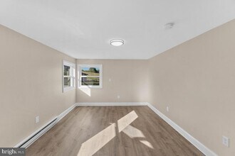 332 Ridge Rd in Westminster, MD - Building Photo - Building Photo