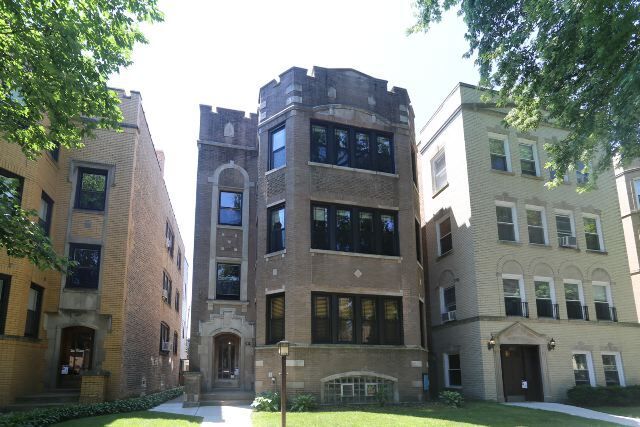 property at 2619 W Greenleaf Ave