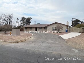 2258 Bridlewood Dr in Las Vegas, NV - Building Photo - Building Photo