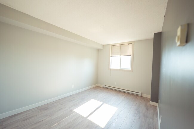 Highland Tower in Thompson, MB - Building Photo - Building Photo