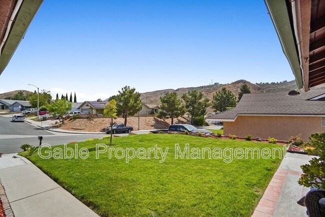 14628 Daisy Meadow St in Santa Clarita, CA - Building Photo - Building Photo