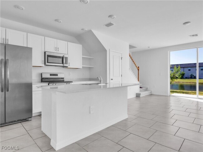 4258 Canova Ct in North Fort Myers, FL - Building Photo - Building Photo