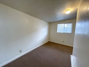 1160 San Pablo Ave in Seaside, CA - Building Photo - Building Photo