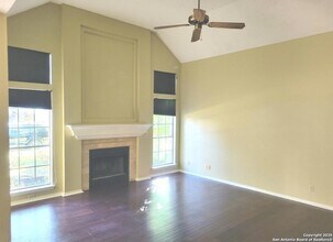 5955 Heather View, Unit 161 in San Antonio, TX - Building Photo - Building Photo