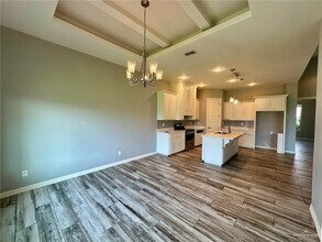 5016 Kendlewood Ave in McAllen, TX - Building Photo - Building Photo