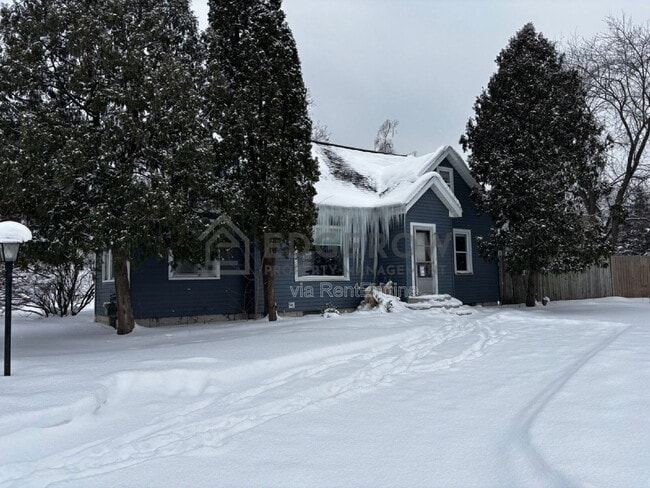 property at 5053 Grand River Dr NE