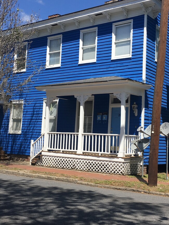 property at 212 E Anderson St