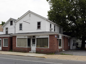 556-562 N Broadway Apartments