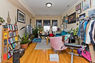 4338 N Spaulding Ave, Unit 3 in Chicago, IL - Building Photo