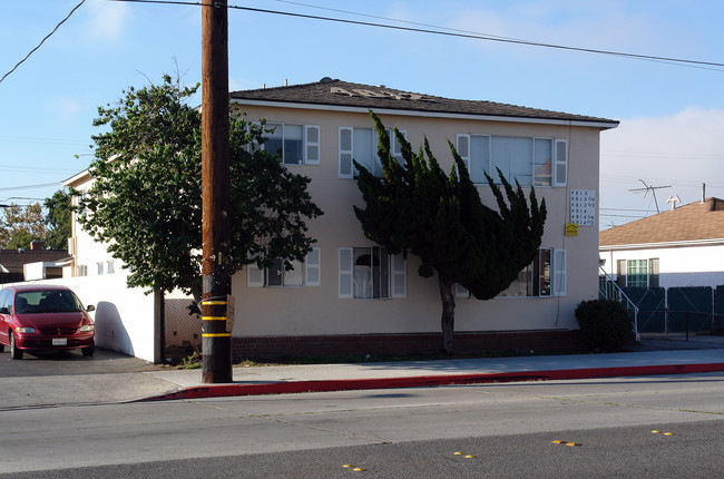 4812-4814 W 120th St in Hawthorne, CA - Building Photo - Building Photo