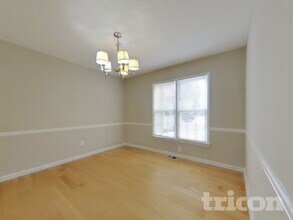 5017 Sandyhook Ct NW in Acworth, GA - Foto de edificio - Building Photo