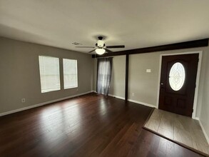 1901 Dutton Ave in Waco, TX - Building Photo - Building Photo
