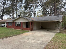 9374 Blom Blvd in Shreveport, LA - Building Photo