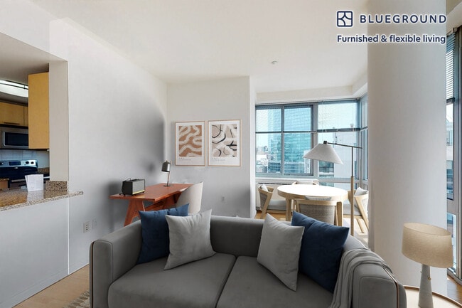 27 Barker Ave in White Plains, NY - Foto de edificio - Building Photo