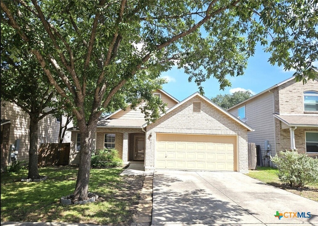 3321 Whisper Bluff in Schertz, TX - Building Photo