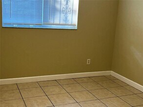 4407 Signal Hill Rd in Orlando, FL - Building Photo - Building Photo