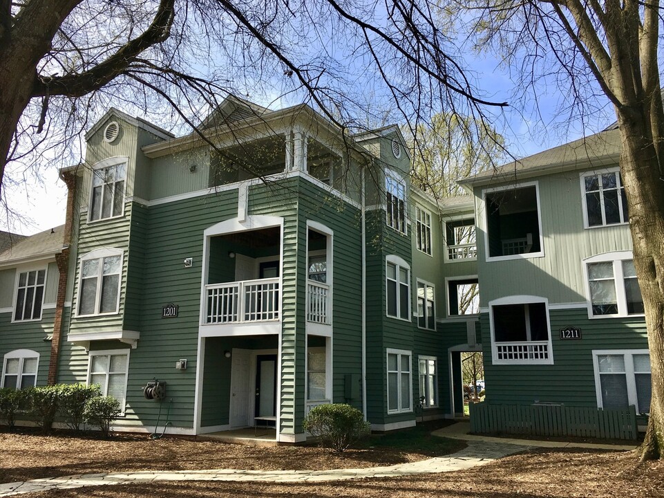 1201 Westview Ln in Raleigh, NC - Building Photo