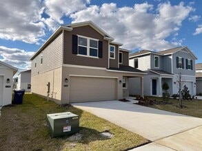2142 Chris Dr in Winter Haven, FL - Building Photo - Building Photo