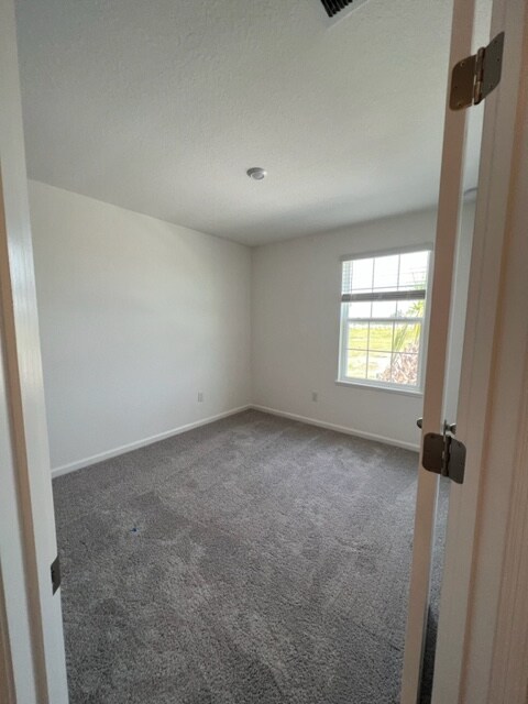 32186 Pond Apple Bnd in San Antonio, FL - Foto de edificio - Building Photo