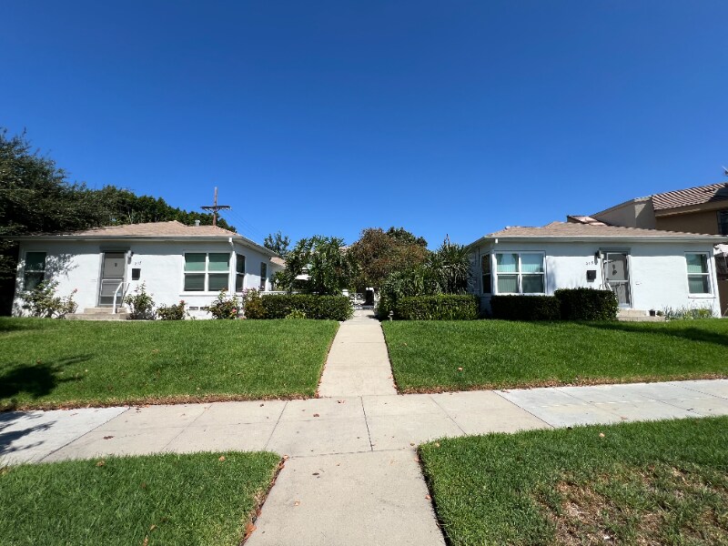 209 W Maple St in Glendale, CA - Foto de edificio