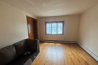 67 Gore St, Unit 2F in Cambridge, MA - Building Photo - Building Photo