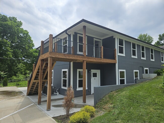 property at 1205 SW Locust St