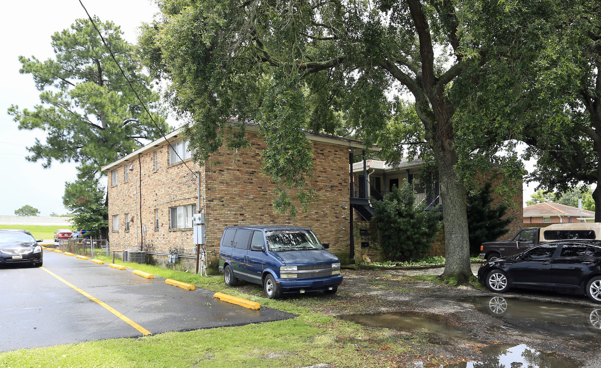 731-737 Lake Ave in Metairie, LA - Foto de edificio