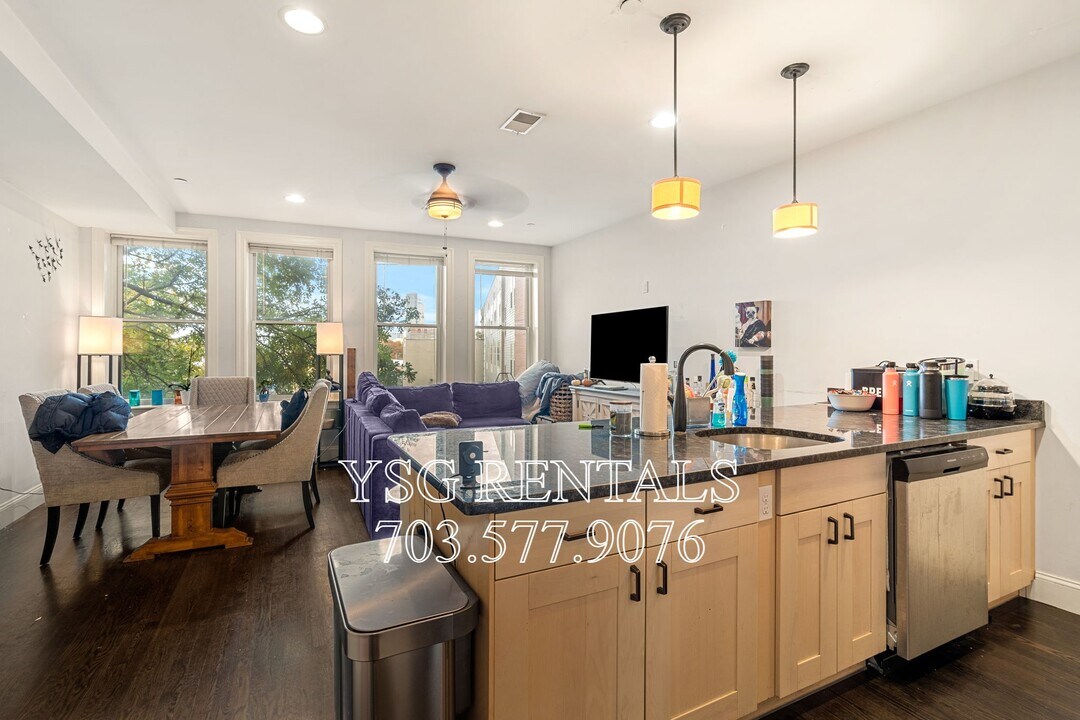 1435 Tremont St, Unit 3 in Boston, MA - Building Photo