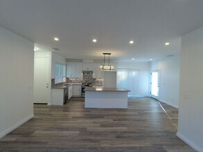 19140 Blackhawk St in Los Angeles, CA - Building Photo - Building Photo