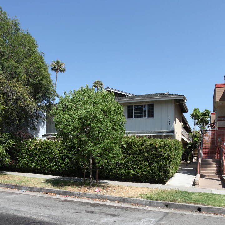 1132 Alameda Ave in Glendale, CA - Foto de edificio