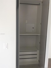 245 NE 33rd St-Unit -204 in Miami, FL - Building Photo - Building Photo