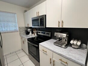 3021 Albatross Rd, Unit 3 in Delray Beach, FL - Building Photo - Building Photo