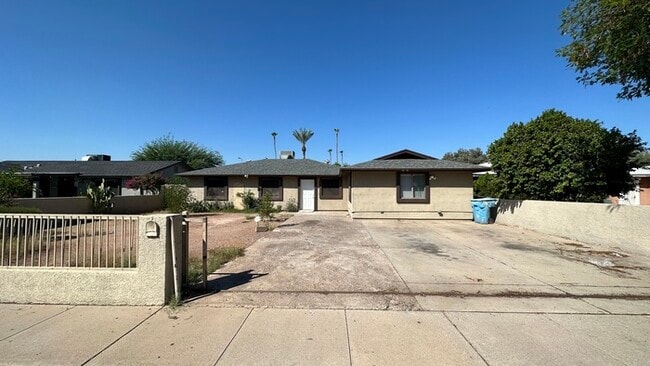 property at 2808 N 46th Ave