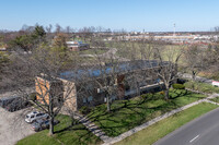 3401 Woodman Dr in Dayton, OH - Building Photo - Building Photo