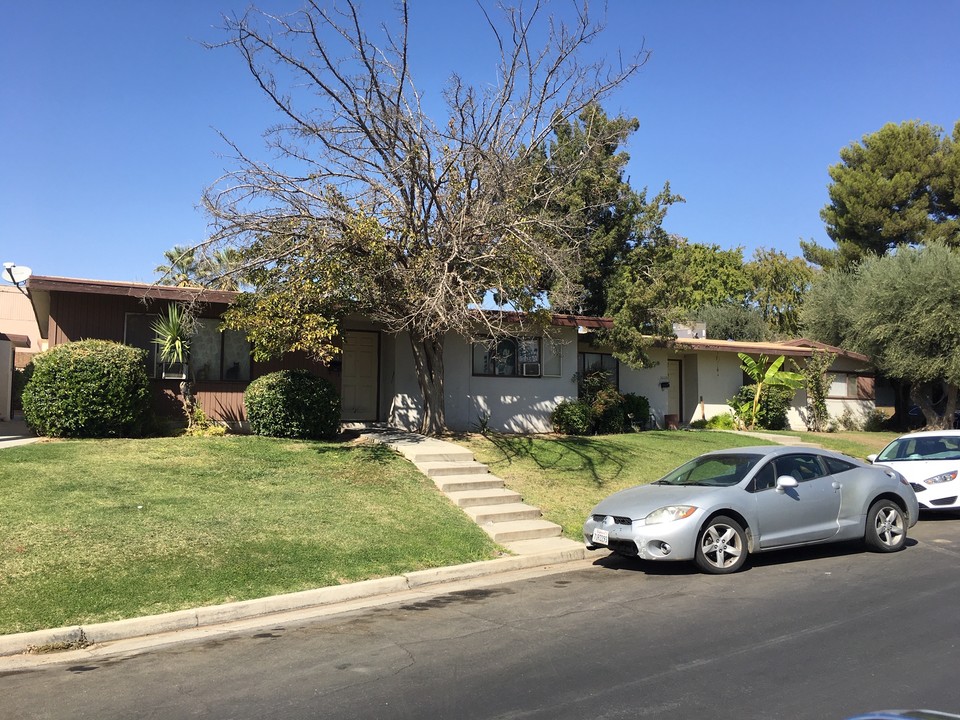 1006 Princeton Ave in Bakersfield, CA - Building Photo