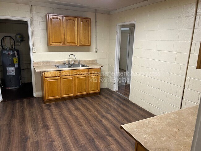 909 Cleveland St in Griffin, GA - Building Photo - Building Photo