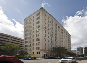 Nueces Lofts in Corpus Christi, TX - Foto de edificio - Building Photo