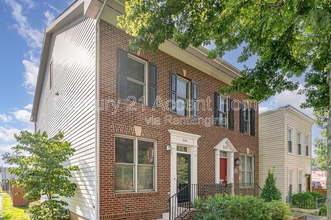 515 N Henry St in Alexandria, VA - Building Photo - Building Photo