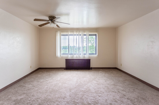 Brownsville Apartments in Pittsburgh, PA - Building Photo - Interior Photo