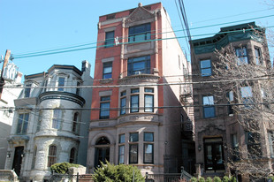 909 Hudson St in Hoboken, NJ - Foto de edificio - Building Photo