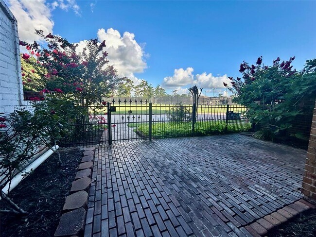 2456 Country Club Dr in Pearland, TX - Building Photo - Building Photo