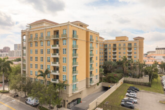 The Metropolitan in West Palm Beach, FL - Building Photo - Building Photo