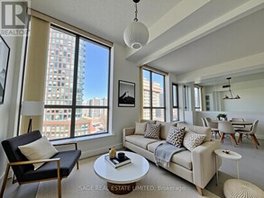 40-740 Scollard St in Toronto, ON - Building Photo - Building Photo