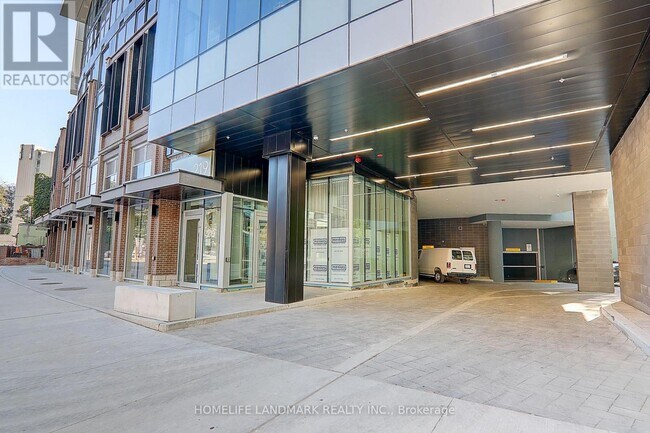 219 Dundas St E in Toronto, ON - Building Photo - Building Photo