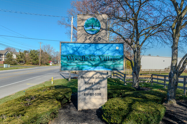 Woodlake Village Apartments in Columbus, OH - Building Photo - Building Photo