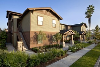 The Vineyard Townhomes in Anaheim, CA - Building Photo - Building Photo